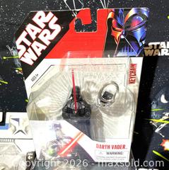 MaxSold Auction: Star Wars set of 6 keychains - Lakeland (Florida, USA) SELLER MANAGED Downsizing Online Auction - West Socrum Loop Road