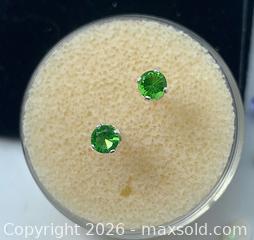 MaxSold Auction: Authentic green Tsavorite garnet, round cut .925 sterling silver studs - Toronto (Ontario, Canada) PARTNER MANAGED Downsizing Online Auction - Queen Street East