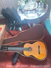 MaxSold Auction: Hondo H624 Classical  Guitar B - Toronto (Ontario, Canada) Downsizing Online Auction - Century Drive