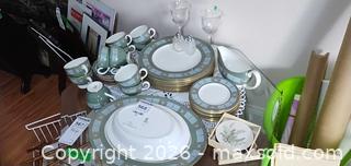 MaxSold Auction: Wedgwood Porcelain Dinnerware Assortment A - Toronto (Ontario, Canada) Downsizing Online Auction - Century Drive