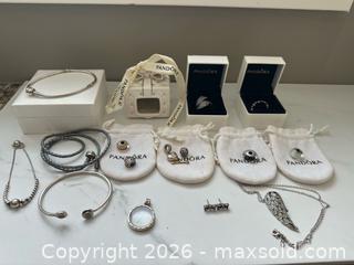 MaxSold Auction: Large Pandora Jewelry lot - Oshawa (Ontario, Canada) SELLER MANAGED Estate Sale Online Auction -  Maddock