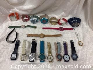 MaxSold Auction: 20 Watches / random makes / models - Idaho Springs (Colorado, USA) PARTNER MANAGED Estate Sale Online Auction - Idaho Street