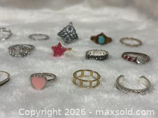 MaxSold Auction: 35 Fantasy Rings Random sizes / shapes - Idaho Springs (Colorado, USA) PARTNER MANAGED Estate Sale Online Auction - Idaho Street