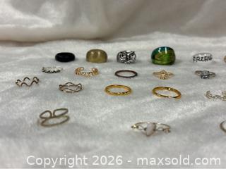 MaxSold Auction: 35 Fantasy Rings Random sizes / shapes - Idaho Springs (Colorado, USA) PARTNER MANAGED Estate Sale Online Auction - Idaho Street