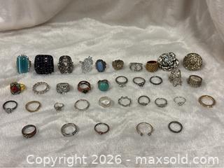 MaxSold Auction: 35 Fantasy Rings Random sizes / shapes - Idaho Springs (Colorado, USA) PARTNER MANAGED Estate Sale Online Auction - Idaho Street