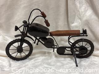 MaxSold Auction: Metal Collectibles Bicycle And Dinosaur - Idaho Springs (Colorado, USA) PARTNER MANAGED Estate Sale Online Auction - Idaho Street