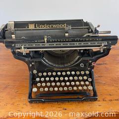 MaxSold Auction: Antique Underwood No. 3 Standard Typewriter – 14” Carriage - Toronto (Ontario, Canada) SELLER MANAGED Downsizing Online Auction - Esandar Drive (Storage)
