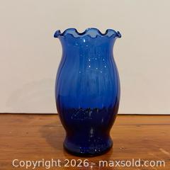 MaxSold Auction: Cobalt Blue Ruffled Glass Vase – 6.75? High – Decorative Art Glass - Toronto (Ontario, Canada) SELLER MANAGED Downsizing Online Auction - Esandar Drive (Storage)