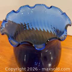 MaxSold Auction: Cobalt Blue Ruffled Glass Vase – 6.75? High – Decorative Art Glass - Toronto (Ontario, Canada) SELLER MANAGED Downsizing Online Auction - Esandar Drive (Storage)