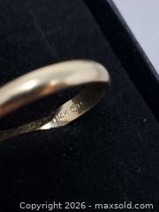MaxSold Auction: 14K Gold Ring - Toronto (Ontario, Canada) SELLER MANAGED Estate Sale Online Auction - Swanwick Avenue