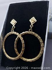 MaxSold Auction: Gold Hoop Earrings - Toronto (Ontario, Canada) SELLER MANAGED Estate Sale Online Auction - Swanwick Avenue