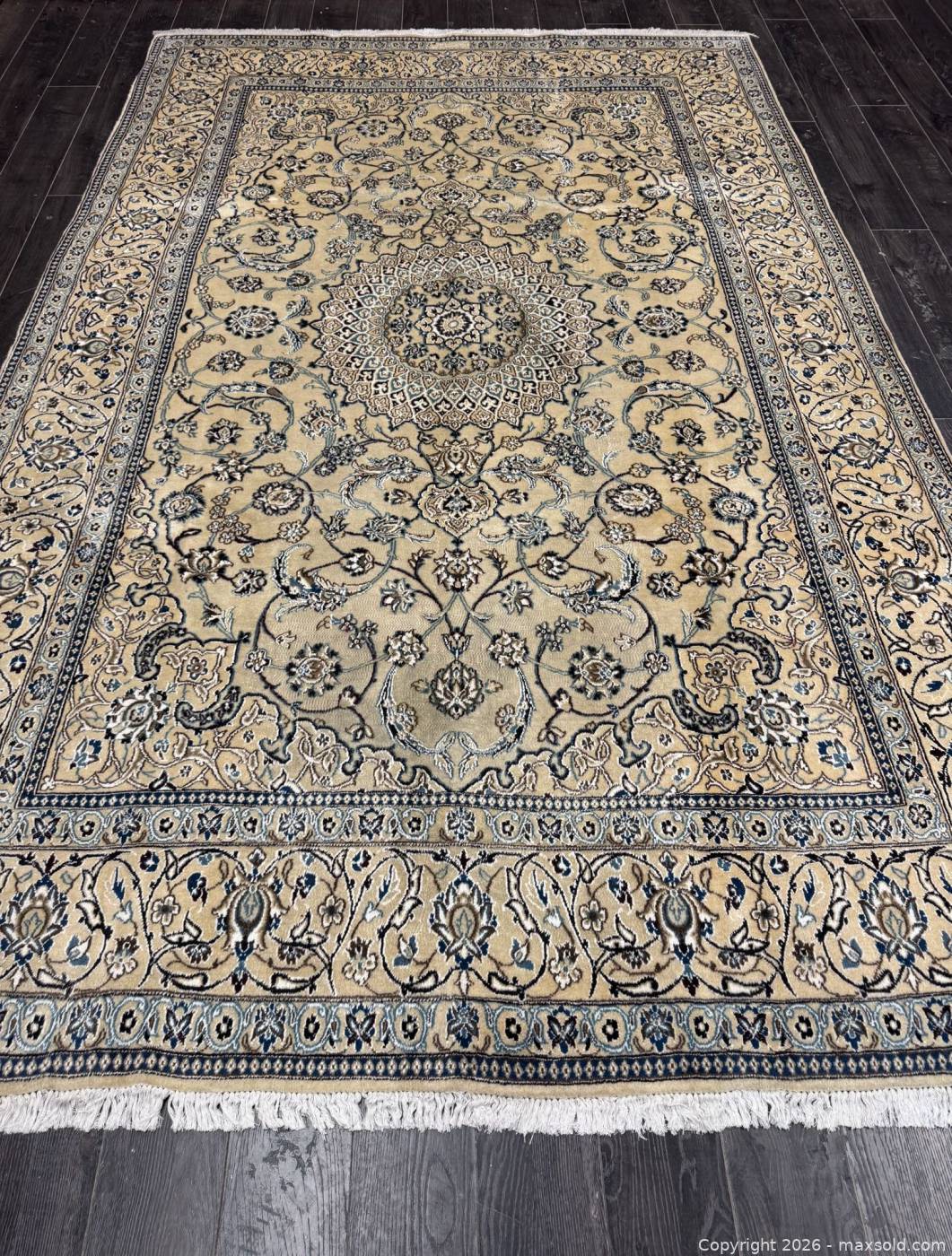 Reseller Rug Bid Gallery | Vaughan (Ontario, Canada) PARTNER MANAGED Reseller Online ...