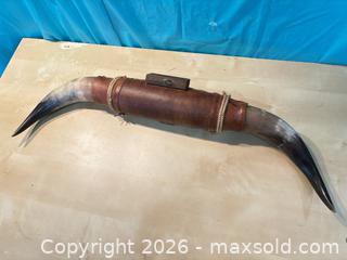 MaxSold Auction: Horns wall decoration  - Elgin (Ontario, Canada) SELLER MANAGED Estate Sale Online Auction - Main Street