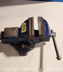 MaxSold Auction: Cast Iron Bench Vise, 4" Jaw, Swivel Base - Brighton (Ontario, Canada) SELLER MANAGED Estate Sale Online Auction - Drewery Street