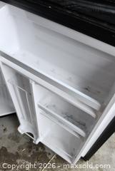 MaxSold Auction: Kenmore Mini Fridge Compact Refrigerator 2.5–4.5 cu ft Black - Brighton (Ontario, Canada) SELLER MANAGED Estate Sale Online Auction - Drewery Street