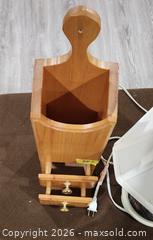 MaxSold Auction: Thomas Kinkade Table Lamp with Shade & Wood Organizer - Brighton (Ontario, Canada) SELLER MANAGED Estate Sale Online Auction - Drewery Street