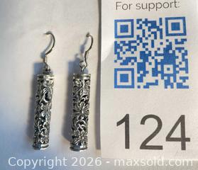MaxSold Auction: 925 Sterling Silver CHANDELIER STYLE Dangle earrings - Shelburne (Ontario, Canada) SELLER MANAGED Downsizing Online Auction - Main Street East