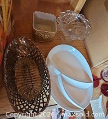 MaxSold Auction: Cooking & Serveware Lot: Cast Iron, Bakeware, Glasses, Baskets - Denver (Colorado, USA) SELLER MANAGED Estate Sale Online Auction - Greenwood Court