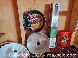 MaxSold Auction: Cooking & Serveware Lot: Cast Iron, Bakeware, Glasses, Baskets - Denver (Colorado, USA) SELLER MANAGED Estate Sale Online Auction - Greenwood Court