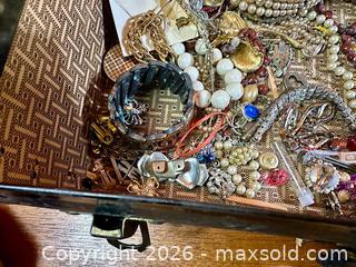 MaxSold Auction: Antique Estate Jewelry - Hamilton (Ontario, Canada) SELLER MANAGED Estate Sale Online Auction - Gertrude St.