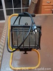 MaxSold Auction: Assorted Yellow/Black 3 Work Lights with Multiple Extension Cords - Bedford (New Hampshire, USA) PARTNER MANAGED Moving Online Auction - Holbrook Road