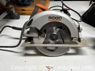 MaxSold Auction: Ridgid Circular Saws R3200 & R885 7-1/4" & 6-1/2" - Bedford (New Hampshire, USA) PARTNER MANAGED Moving Online Auction - Holbrook Road