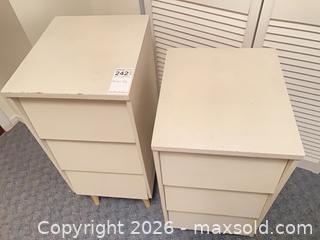 MaxSold Auction: Night stands - Salmon Arm (British Columbia, Canada) SELLER MANAGED Downsizing Online Auction - 5 Avenue North East                    