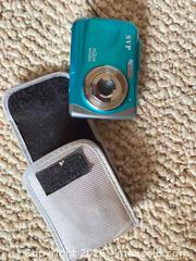 MaxSold Auction: Radios and CDs - Salmon Arm (British Columbia, Canada) SELLER MANAGED Downsizing Online Auction - 5 Avenue North East                    