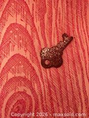 MaxSold Auction: Vintage trunk - Salmon Arm (British Columbia, Canada) SELLER MANAGED Downsizing Online Auction - 5 Avenue North East                    