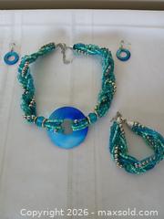 MaxSold Auction: Vintage Bella Del Mar Classic Jewelry Set - Beaded Necklace, Earrings, and Bracelet  - Kingston (Ontario, Canada) SELLER MANAGED Estate Sale Online Auction - Tamarac Street