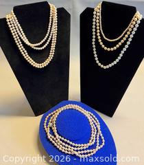 MaxSold Auction: Several Vintage Pearl Necklaces  - Toronto (Ontario, Canada) PARTNER MANAGED Reseller Online Auction - Queen Street West