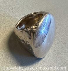 MaxSold Auction: Signe Hammered 925 Sterling Silver Wide Band Ring - Marked - Toronto (Ontario, Canada) PARTNER MANAGED Reseller Online Auction - Queen Street West