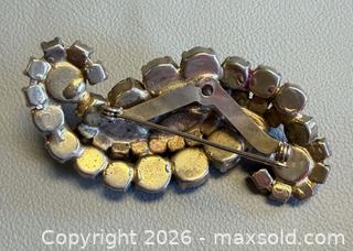 MaxSold Auction: Vintage Aurora Borealis Rhinestone Brooch - Toronto (Ontario, Canada) PARTNER MANAGED Reseller Online Auction - Queen Street West