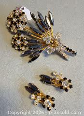 MaxSold Auction: Vintage Gold Tone Black & Clear Rhinestone Flower Brooch - Earring Set - Toronto (Ontario, Canada) PARTNER MANAGED Reseller Online Auction - Queen Street West