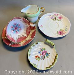 MaxSold Auction: Vintage HEREND Trinket Dish, English PARAGON Bone Chine Teacup & Saucer, Art Deco English SHELLEY Creamer & More  - Toronto (Ontario, Canada) PARTNER MANAGED Reseller Online Auction - Queen Street West