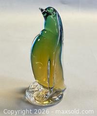 MaxSold Auction: Vintage Italian MURANO Art Glass Penguin Figurine - Toronto (Ontario, Canada) PARTNER MANAGED Reseller Online Auction - Queen Street West