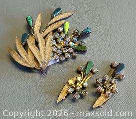 MaxSold Auction: Vintage Signed TRIAD Gold Tone Green & Clear Rhinestone Flower Brooch - Earring Set - Toronto (Ontario, Canada) PARTNER MANAGED Reseller Online Auction - Queen Street West