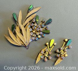 MaxSold Auction: Vintage Signed TRIAD Gold Tone Green & Clear Rhinestone Flower Brooch - Earring Set - Toronto (Ontario, Canada) PARTNER MANAGED Reseller Online Auction - Queen Street West