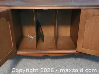 MaxSold Auction: Console Stereo / Record Player Cabinet, Wood Veneer, Medium Brown -ss - Maple Ridge (British Columbia, Canada) PARTNER MANAGED Estate Sale Online Auction - 203 Street