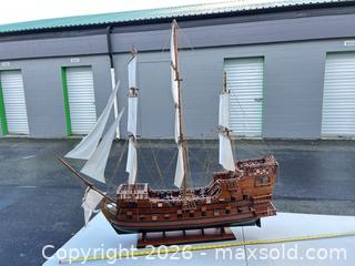 MaxSold Auction: Handmade 17th-Century Style Galleon Model Over 36 in -ebn - Maple Ridge (British Columbia, Canada) PARTNER MANAGED Estate Sale Online Auction - 203 Street