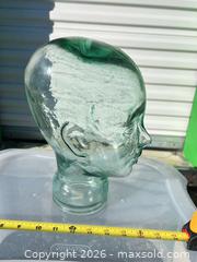 MaxSold Auction: Light Green/Aqua Art Glass Vase, 11–12 in -ebn - Maple Ridge (British Columbia, Canada) PARTNER MANAGED Estate Sale Online Auction - 203 Street