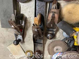 MaxSold Auction: Collection of abrasive grinding and cutting wheels - North Saanich (British Columbia, Canada) SELLER MANAGED Downsizing Online Auction - Lands End Road            