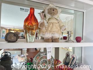 MaxSold Auction: Lot of Living Room Shelf Decor A - San Jose (California, USA) SELLER MANAGED Estate Sale Online Auction - Halkins Drive