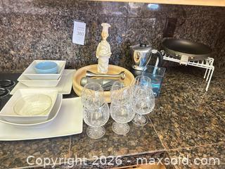 MaxSold Auction: Lot of Mixed Kitchen Goods - Appliances Blender & Dishes + More - San Jose (California, USA) SELLER MANAGED Estate Sale Online Auction - Halkins Drive