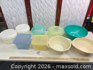 MaxSold Auction: Plastic Kitchen Storage Set, 10+ Pieces — Made in Israel - Warwick (Rhode Island, USA) SELLER MANAGED Reseller Online Auction - Warwick Avenue