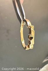 MaxSold Auction: 18K Yellow Gold Ring, Estimated Size 6 - Calgary (Alberta, Canada) SELLER MANAGED Moving Online Auction - Varsville Place Nw