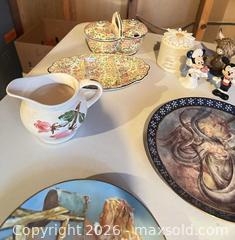 MaxSold Auction: Assorted Decorative Plates, Figurines, Vases & Kitchenware (11+) - Calgary (Alberta, Canada) SELLER MANAGED Moving Online Auction - Varsville Place Northwest