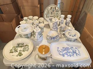 MaxSold Auction: Blue, Green & Brown Floral Dinnerware/Tea/Serving Set, 16-30 pcs - Calgary (Alberta, Canada) SELLER MANAGED Moving Online Auction - Varsville Place Nw