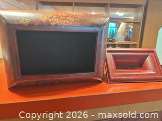 MaxSold Auction: Bombay Decorative Jewelry / Keepsake Box, Red Mahogany with Gold - Calgary (Alberta, Canada) SELLER MANAGED Moving Online Auction - Varsville Place Nw