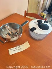 MaxSold Auction: Kitchen Lot: 3 Patterned Fabric Aprons & Small Appliances - Calgary (Alberta, Canada) SELLER MANAGED Moving Online Auction - Varsville Place Northwest